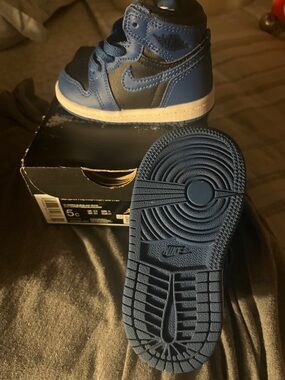 Jordan 1 Retro High OG - Nike Kids Blue and Black High-Top Sneaker (Toddler)